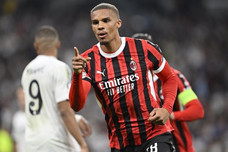 "Milan"dan "Nyukasl"a 40 milyon avroluq transfer