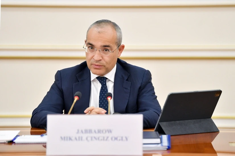 Mikayıl Cabbarov Osman Nurmaqomedovu təbrik etdi