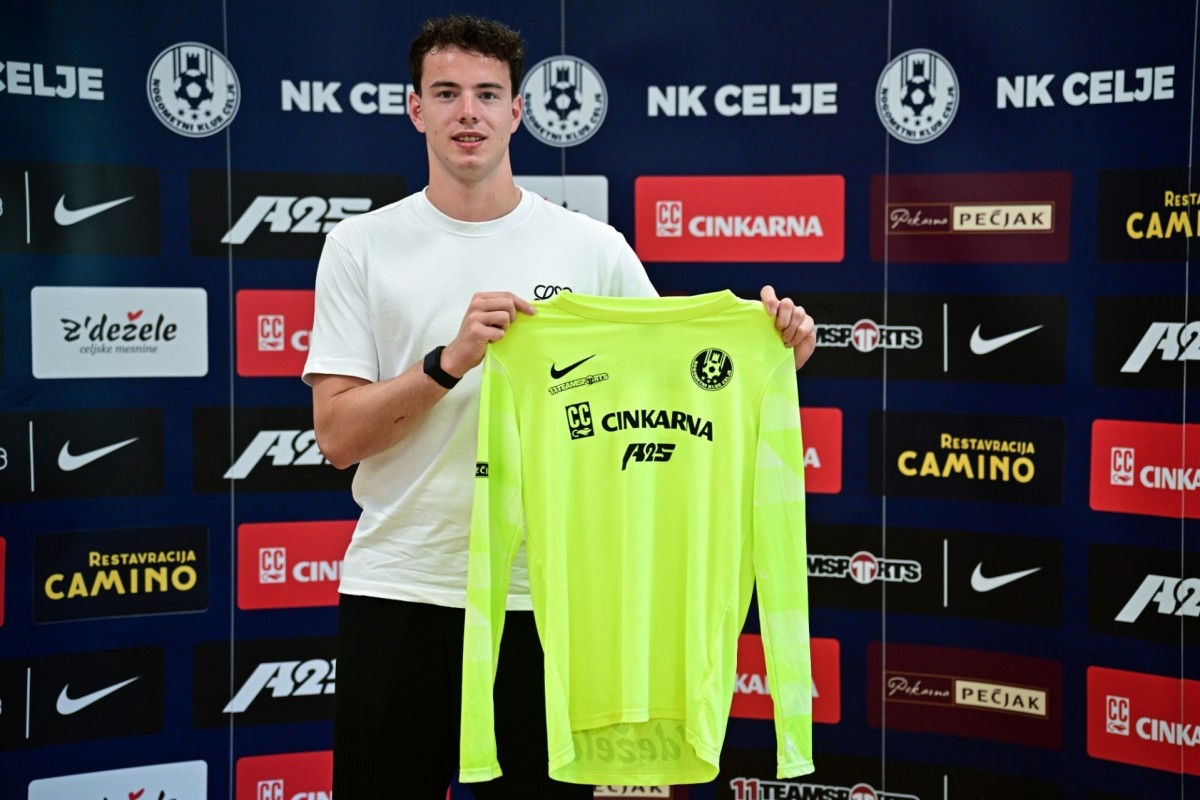 “Sabah”ın rəqibi "Everton"un qapıçısı ilə güclənib
