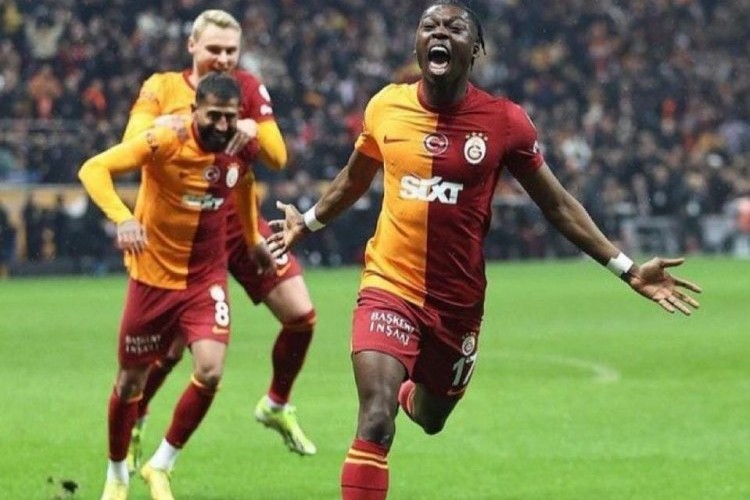 "Qalatasaray"ın futbolçusu Almaniyaya qayıdır
