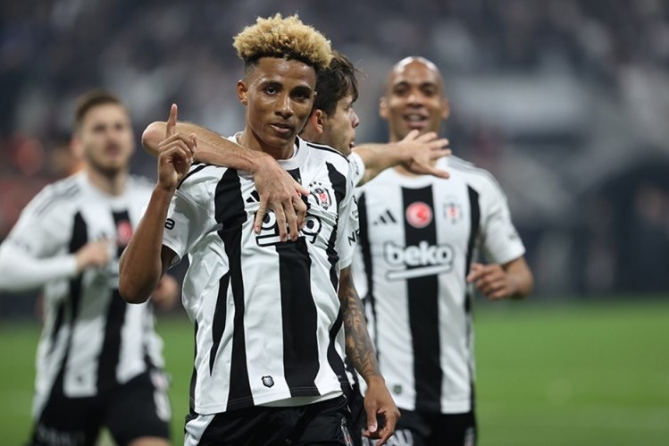 "Beşiktaş" futbolçusu üçün 30 milyon avro tələb edir