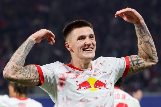 İngiltərə klubu Sloveniya millisinin hücumçusundan cavab gözləyir