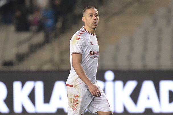 “Araz-Naxçıvan”ın futbolçusu: “Zaur Axundov ötən illə müqayisədə daha yaxşı komanda qurub”