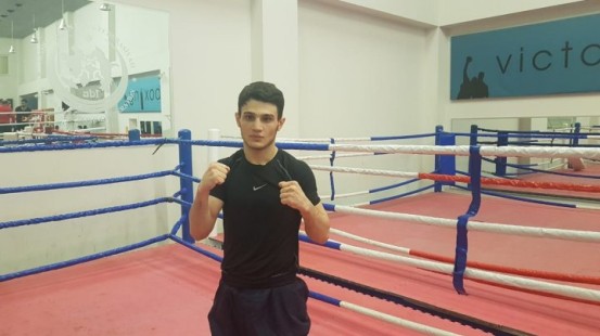 Azərbaycan boksçusu AÇ-də gümüş medal qazandı
