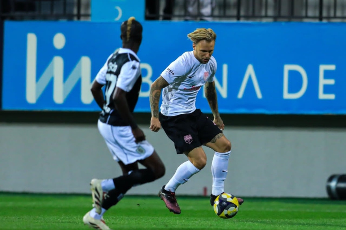 "Sabah" daha yaxşı maaş verdi, Polşa klubundan imtina etdi