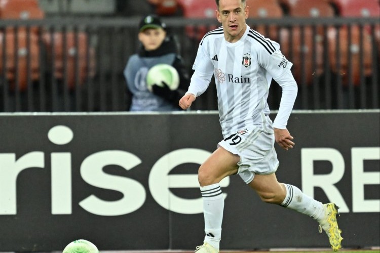 "Beşiktaş"ın futbolçusu Rusiya klubuna keçir