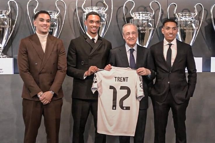"Real" Trentlə müqavilə imzaladı