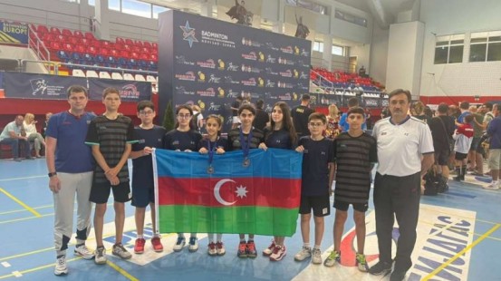 Badmintonçularımız Serbiyadan bürünc medalla qayıdır