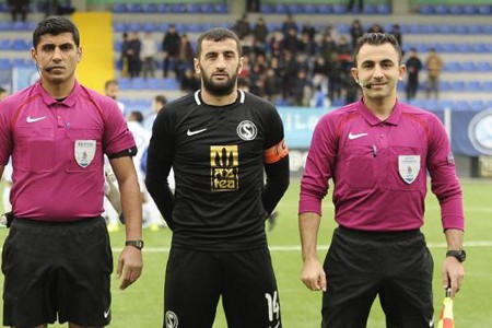 Kapitan gəmini yarıyolda qoyub getmək fikrində deyil: "İnanmıram ki, "Səbail" mənimlə bağlı belə etsin"