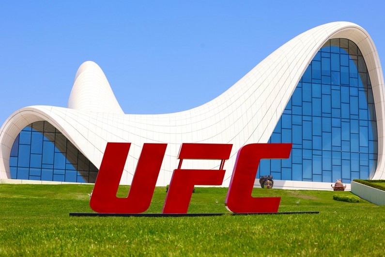 UFC-nin tanınmış döyüşçüləri Bakıda üz-üzə gəlir