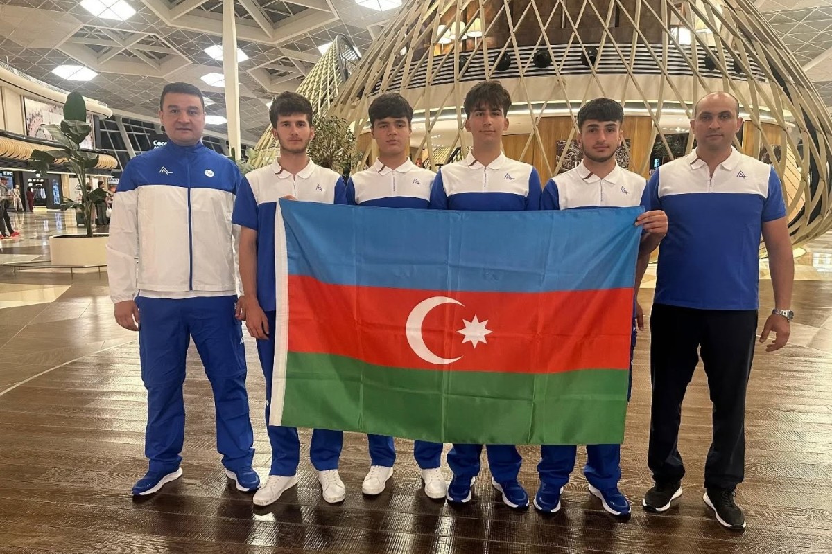 Gənc avarçəkənlərimiz Polşaya yola düşüb