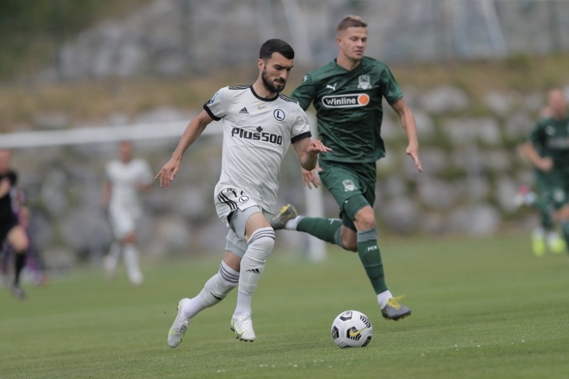 Mahir Emrelinin dublu “Legiya”ya qələbə qazandırdı