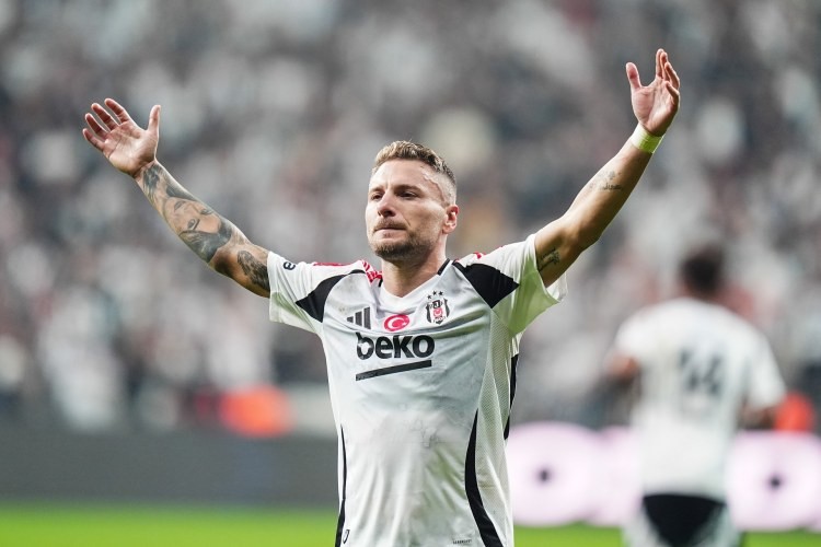 "Beşiktaş"ın bombardiri 2 İtaliya klubunun hədəfində