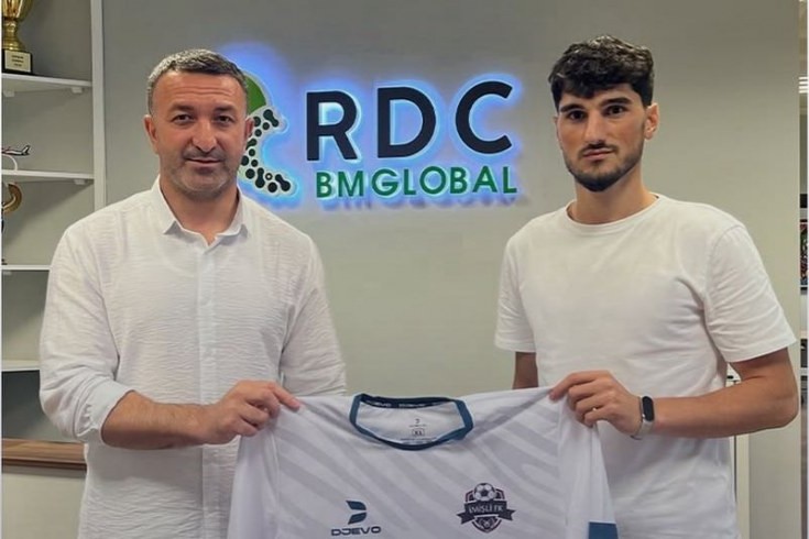 Bölgə klubu hücumçu transfer etdi - RƏSMİ