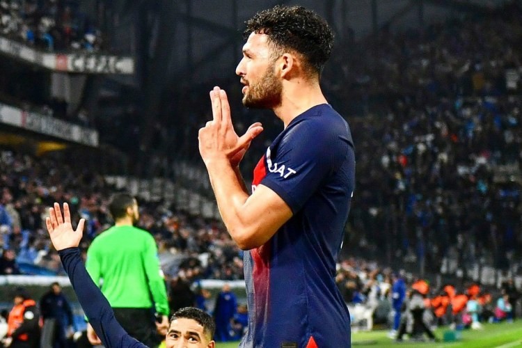 "Liverpul" PSJ-nin hücumçusu üçün hərəkətə keçdi