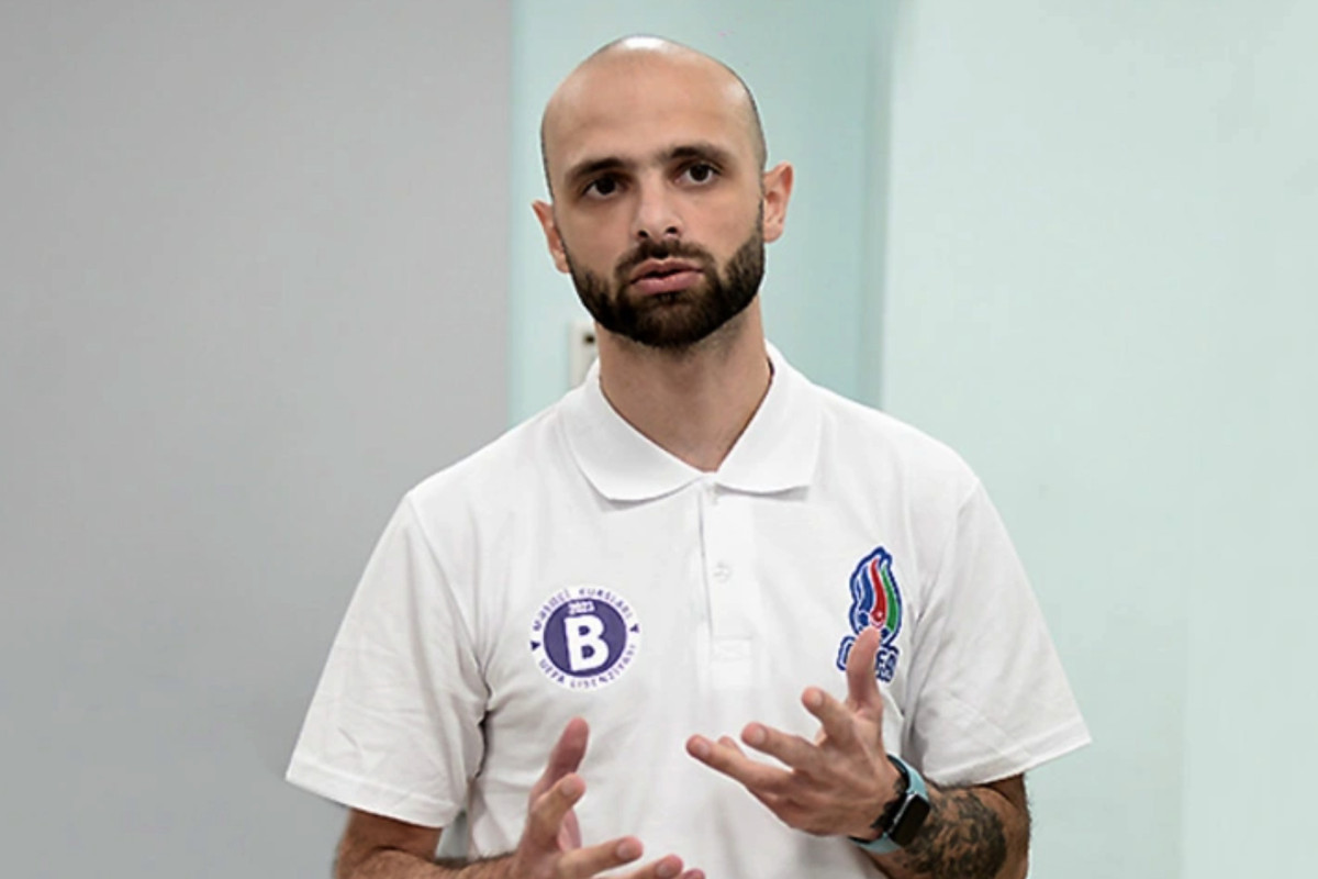 Rəşad Eyyubov: "İstəsəm də başqasını kopyalaya bilmərəm"