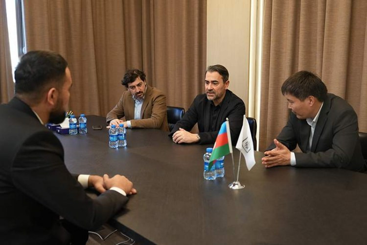 Qırğızıstan klubunun nümayəndələri "Neftçi"nin qonağı oldular