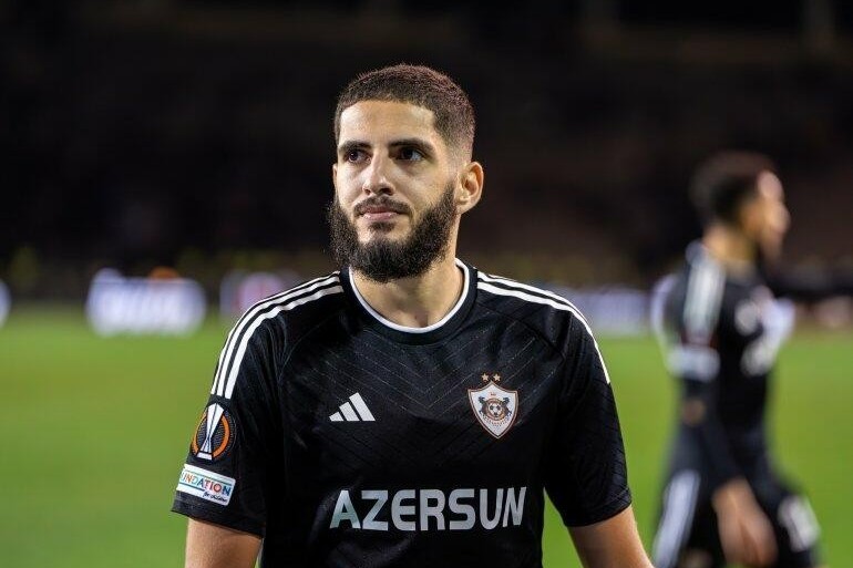 Yassin Benzia "Qarabağ"dan ayrılır