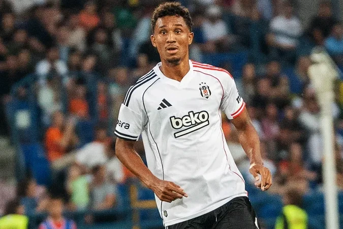 Moskva klubu “Beşiktaş”ın müdafiəçisini istəyir