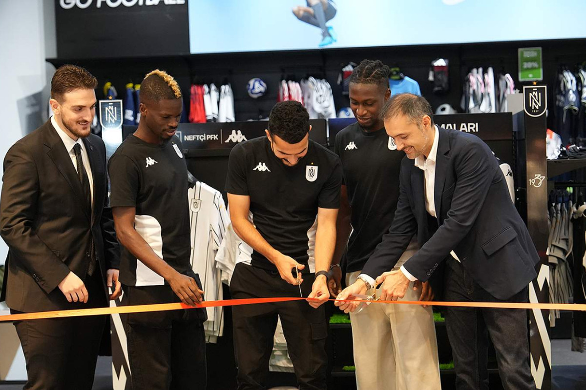 "Neftçi"nin “GO Sport”da rəsmi mağazasının açılış mərasimi oldu