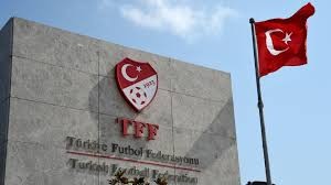 Türkiyə Futbol Federasiyası qapılara zərbə vurulmayan oyunla bağlı araşdırmaya başlayıb