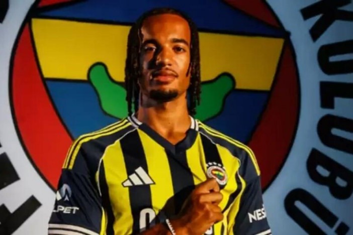 "Fənərbaxça" ingiltərəli futbolçunu açıqladı - RƏSMİ