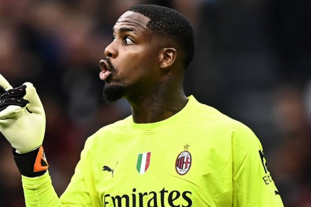 Fransa millisinin qapıçısı "Atletiko"ya doğru