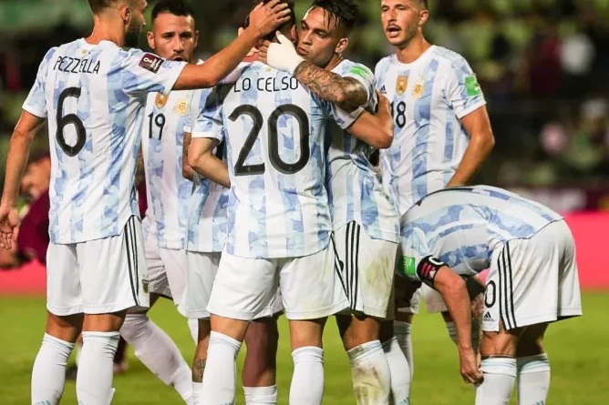 Argentina mundiala vəsiqəni təmin etdi