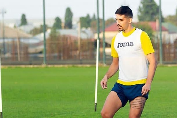 Sabiq futbolçusu "Kəpəz"dən daha çox maaş istəyir - EKSKLÜZİV