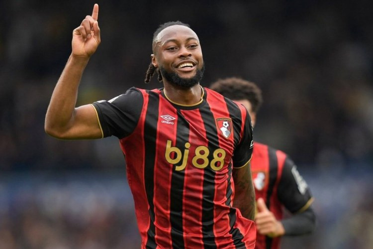 "Liverpul" 65 milyon funt-sterlinqlik təklif göndərdi