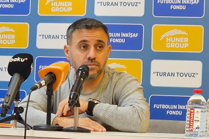 "Məşqçilər etiraz edir ki, Ayxanın mətbuat konfransı çox çəkir, millidən danışır"