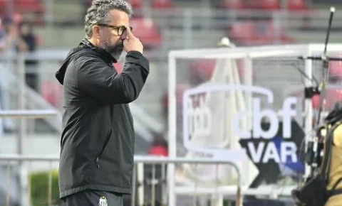 “Santos” baş məşqçini istefaya yolladı
