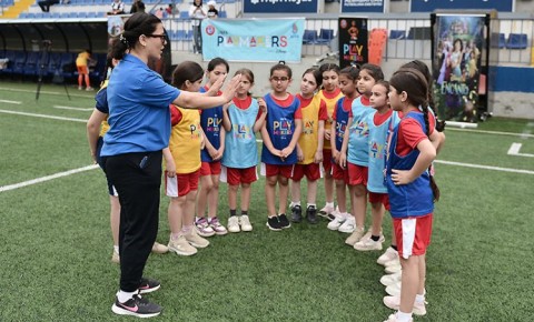 Bakıda UEFA-nın dəstəyi ilə futbol festivalı keçirilib