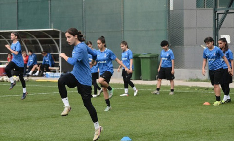 Millimiz Moldova ilə heç-heçə etdi