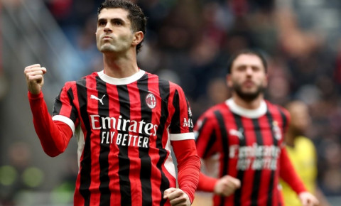 İngiltərənin iki klubu "Milan"ın amerikalı yarımmüdafiəçisini transfer etmək istəyir