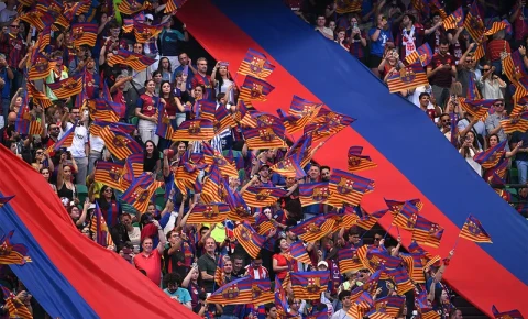 Avtobusu yandıran "Barselona" azarkeşi həbs olunub