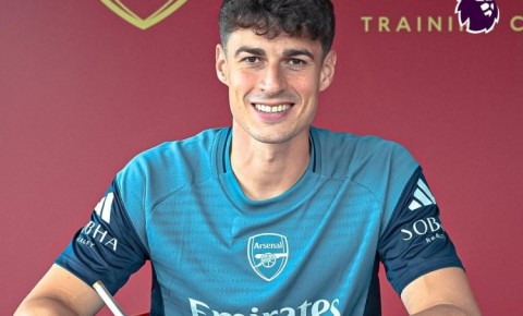 "Çelsi"ni "Arsenal"a dəyişdi - RƏSMİ