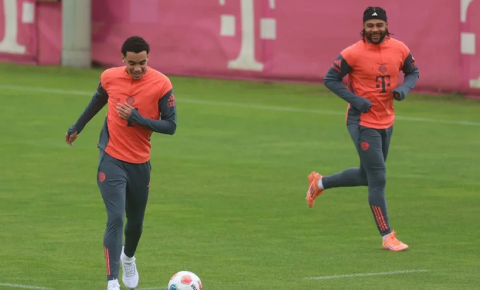 "Bavariya"nın futbolçusu məşqlərə başlayıb