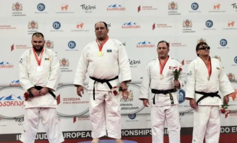 İlham Zəkiyev Avropa çempionu oldu