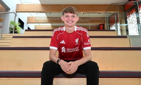 "Liverpul" 17 yaşlı hücumçu transfer etdi