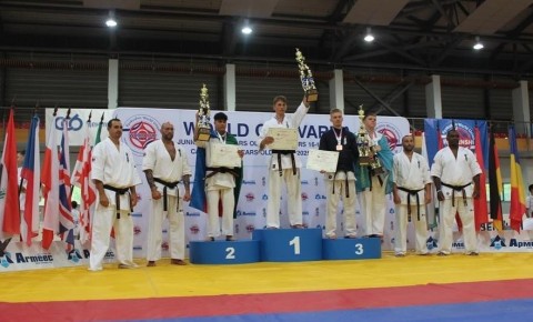 Karateçilərimizdən Dünya kubokunda 2 medal