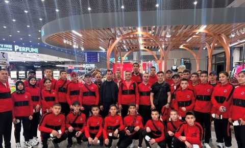 Özbəklər Bakıya gəldi