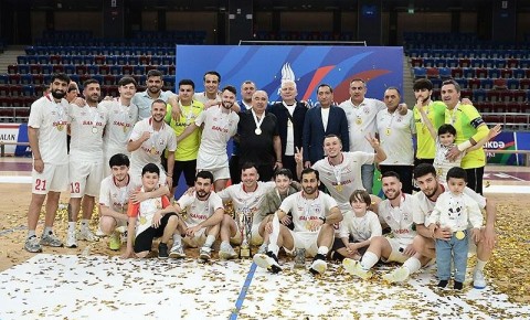Azərbaycan çempionatının qalibləri mükafatlandırılıb