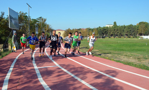 Hərbi qulluqçular arasında atletika yarışları keçirildi