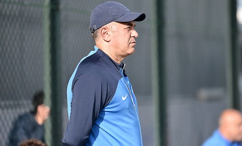 Elxan Abdullayev: “İrəli getmək barədə düşünməliyik”