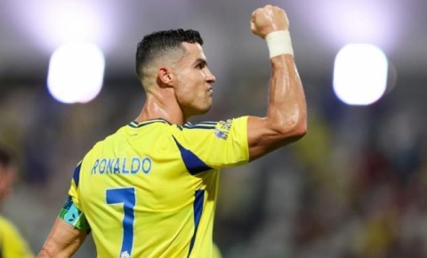 Ronaldo: "Daha 10 il futbol oynayacağam"