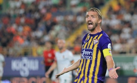 Caner Erkin klubsuz qaldı
