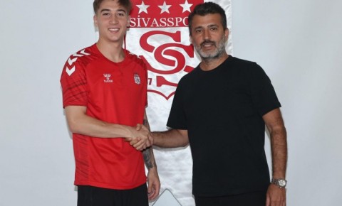 Millimizin üzvü "Sivasspor"da - RƏSMİ