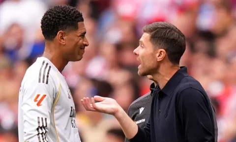 Cud Bellinqem: "Heç kim təslim olmur, heç kim şikayət etmir"