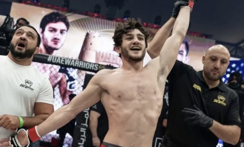 Azərbaycanlı döyüşçü tacik rəqibinə ikinci raundda qalib gəldi